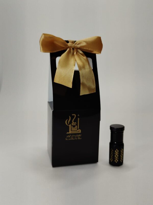 Oud oil, rose, and French quarter tola - Image 2