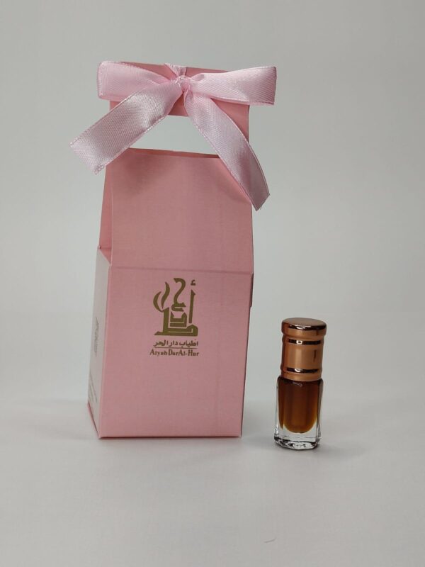 Oud oil, rose, and French quarter tola - Image 3